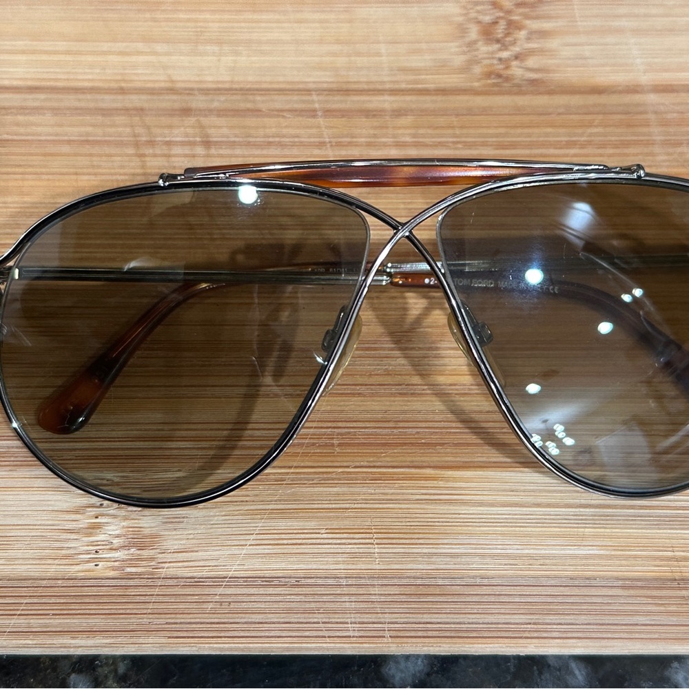 Stylish Aviator Sunglasses